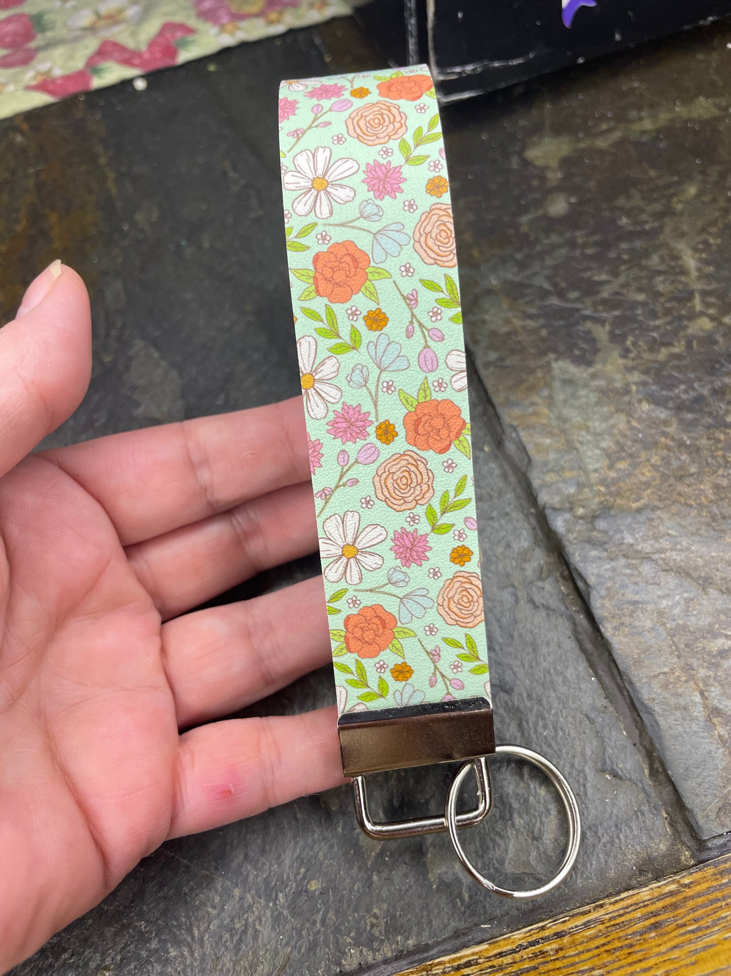 Flower wristlet