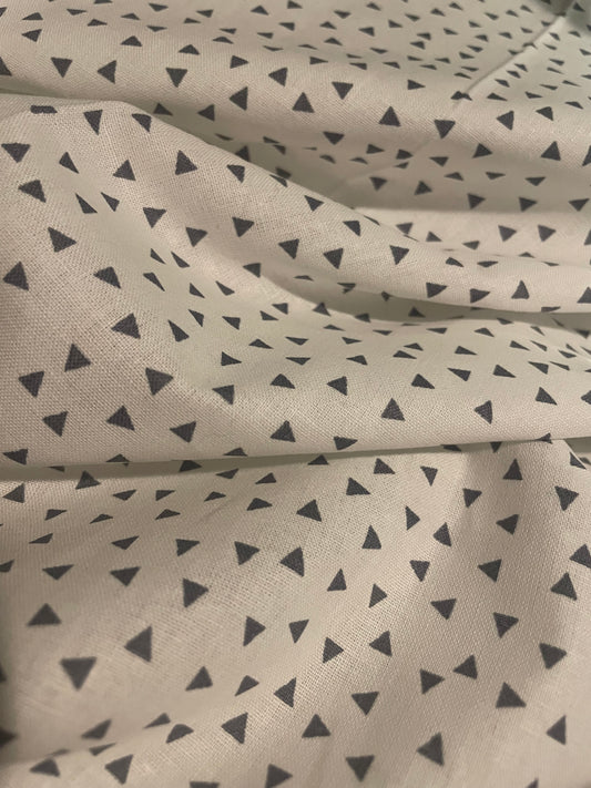 White with Gray Triangles toddler/crib sheets